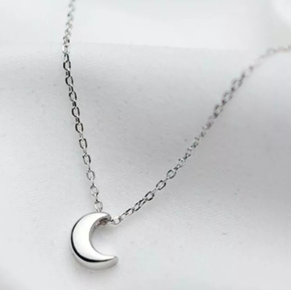 BSH Boutique Jewelry - Crescent Moon Necklace